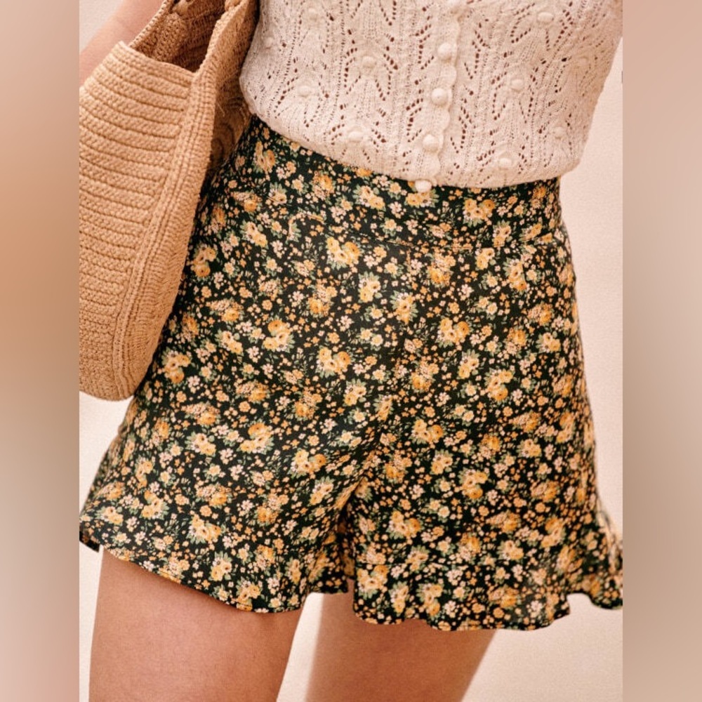 Sézane Dorian Floral Shorts - 36 EUC
